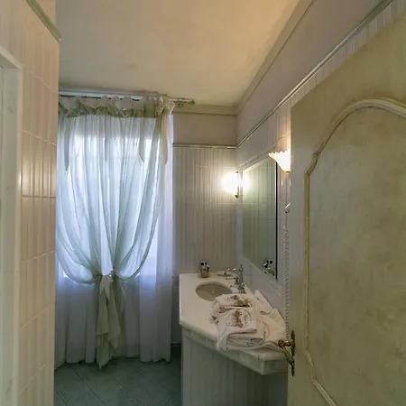 Grande In Con Piscina Feriehus